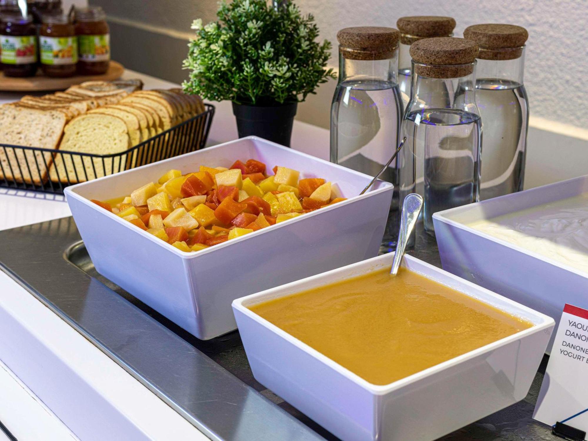 Ibis Budget Versailles Chateau Saint Cyr L'Ecole Екстер'єр фото
