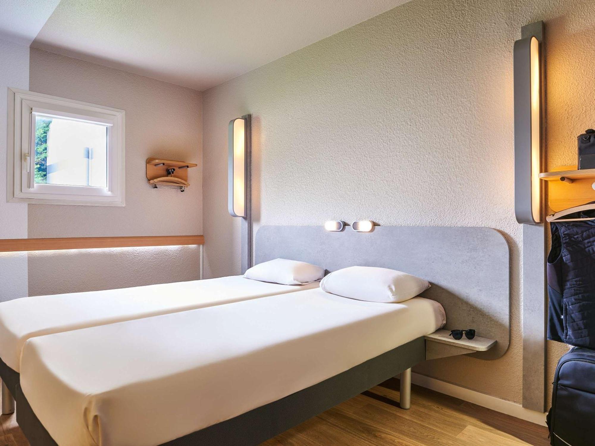 Ibis Budget Versailles Chateau Saint Cyr L'Ecole Екстер'єр фото