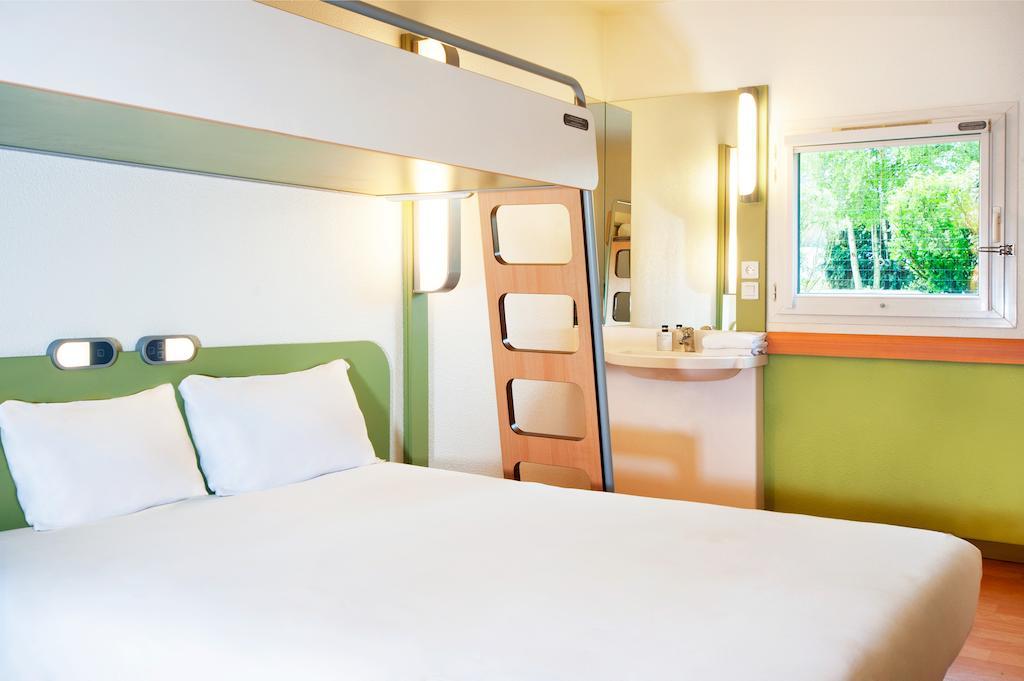 Ibis Budget Versailles Chateau Saint Cyr L'Ecole Номер фото