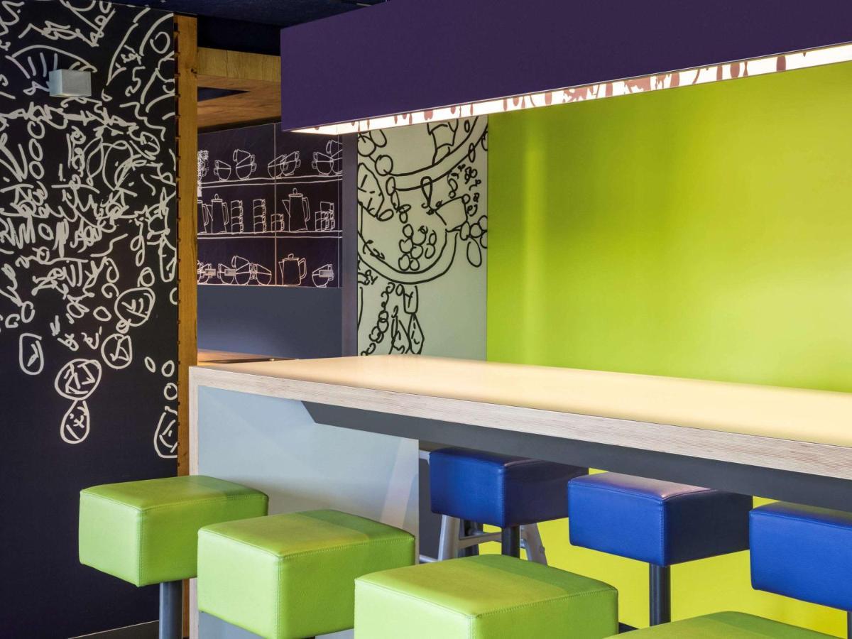 Ibis Budget Versailles Chateau Saint Cyr L'Ecole Екстер'єр фото